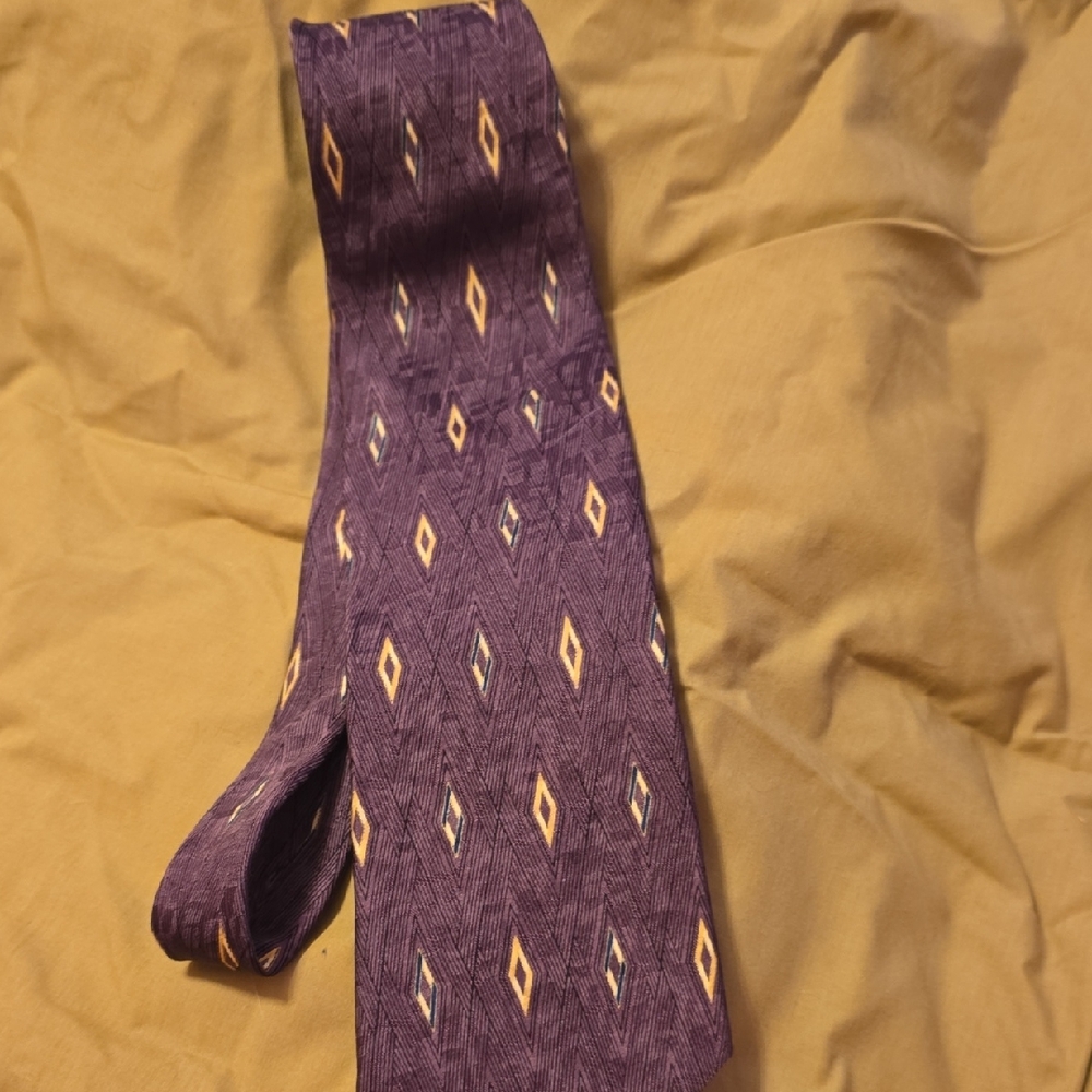 Bill Blass Purple and Yellow Geometric Tie‎